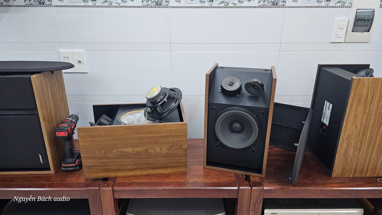 Điểm khác nhau trên Bose 4.2 series II và 301 series III [Nguyễn Bách audio - 0932005022]