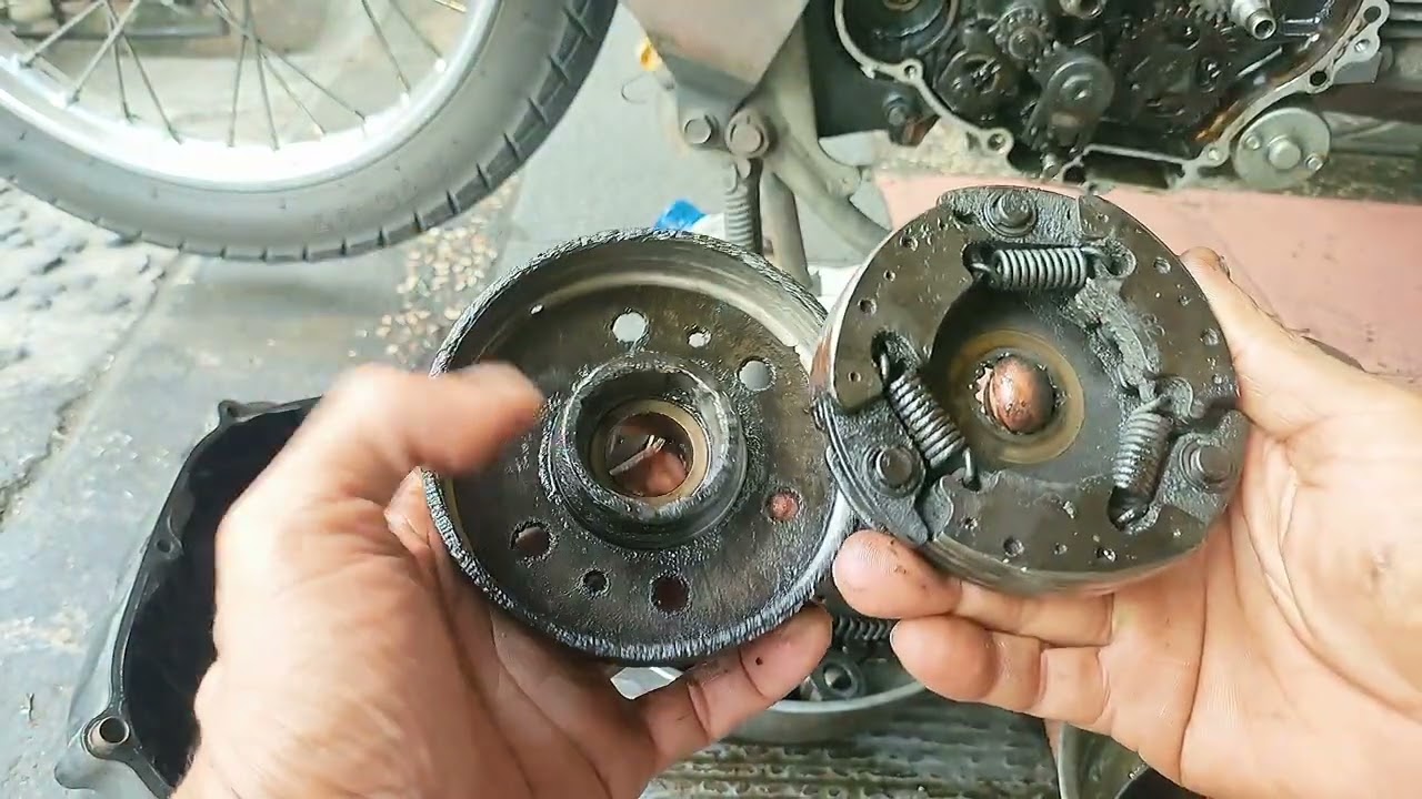 Motor Loncat-Loncat Gara-Gara Kehabisan Oli? Ini Dampak Parahnya!
