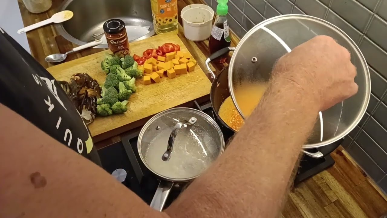 Cook ya Catch - Thai Red Mudcrab Curry