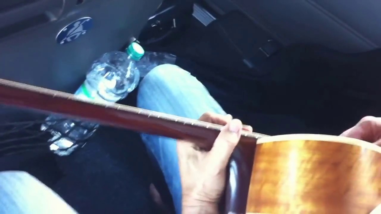 Tommy Emmanuel & Stochelo Rosenberg -  Mediterranean Sundance / Rio Ancho Tour Bus Jam