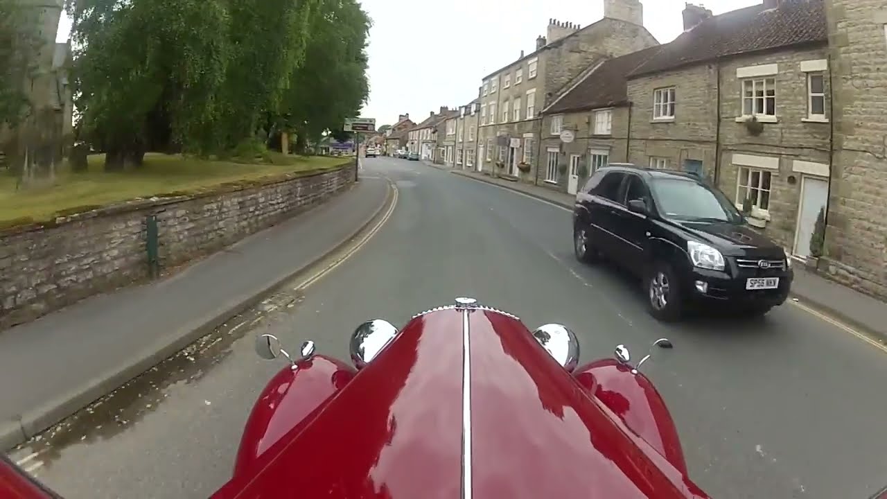 1949 Daimler DB18 - On the Road