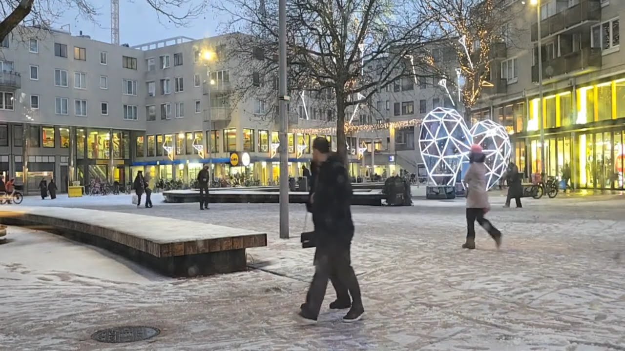 Bijlmer Amsterdams poort Live || New Year &Christmas decorations || Snowfall Amsterdam 2026