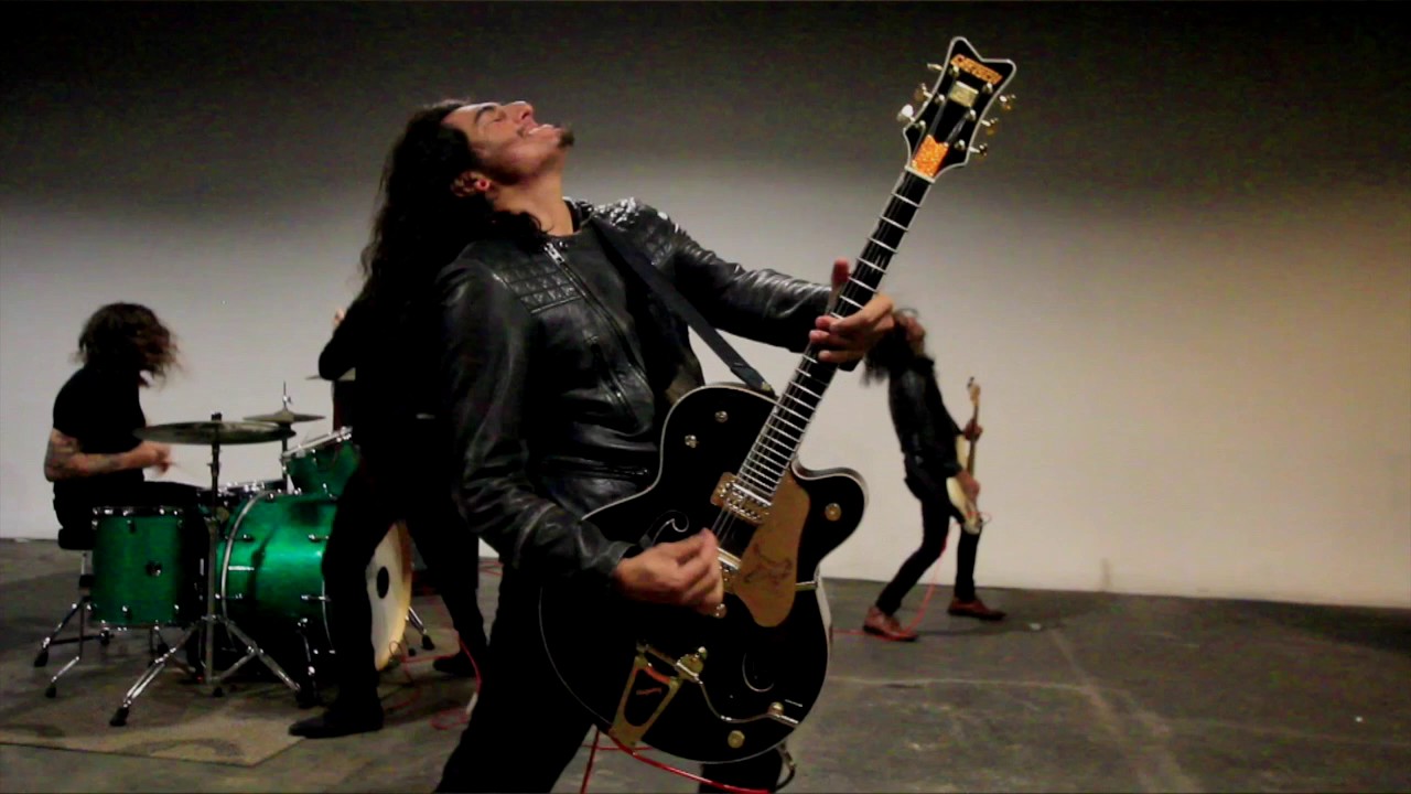 Thadeus Gonzalez - Silver Inside (Official Video)
