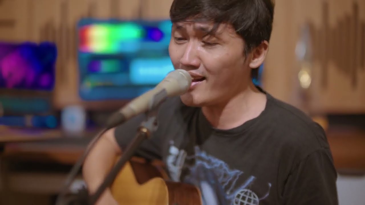 Eric erlangga - Hanya bermodal cinta (home session)