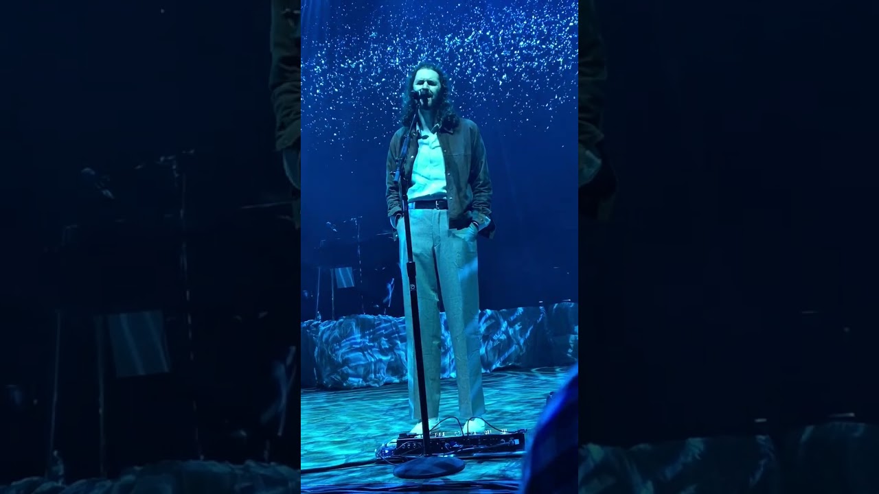To Someone from a Warm Climate (Uiscefhuarithe) - Hozier live in Detroit, Sept. 14, 2023