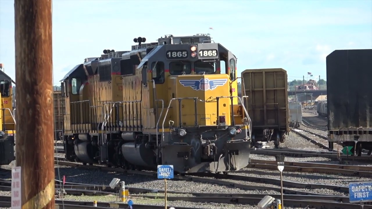 A VERY WINDY day at UP's Denver North Yard