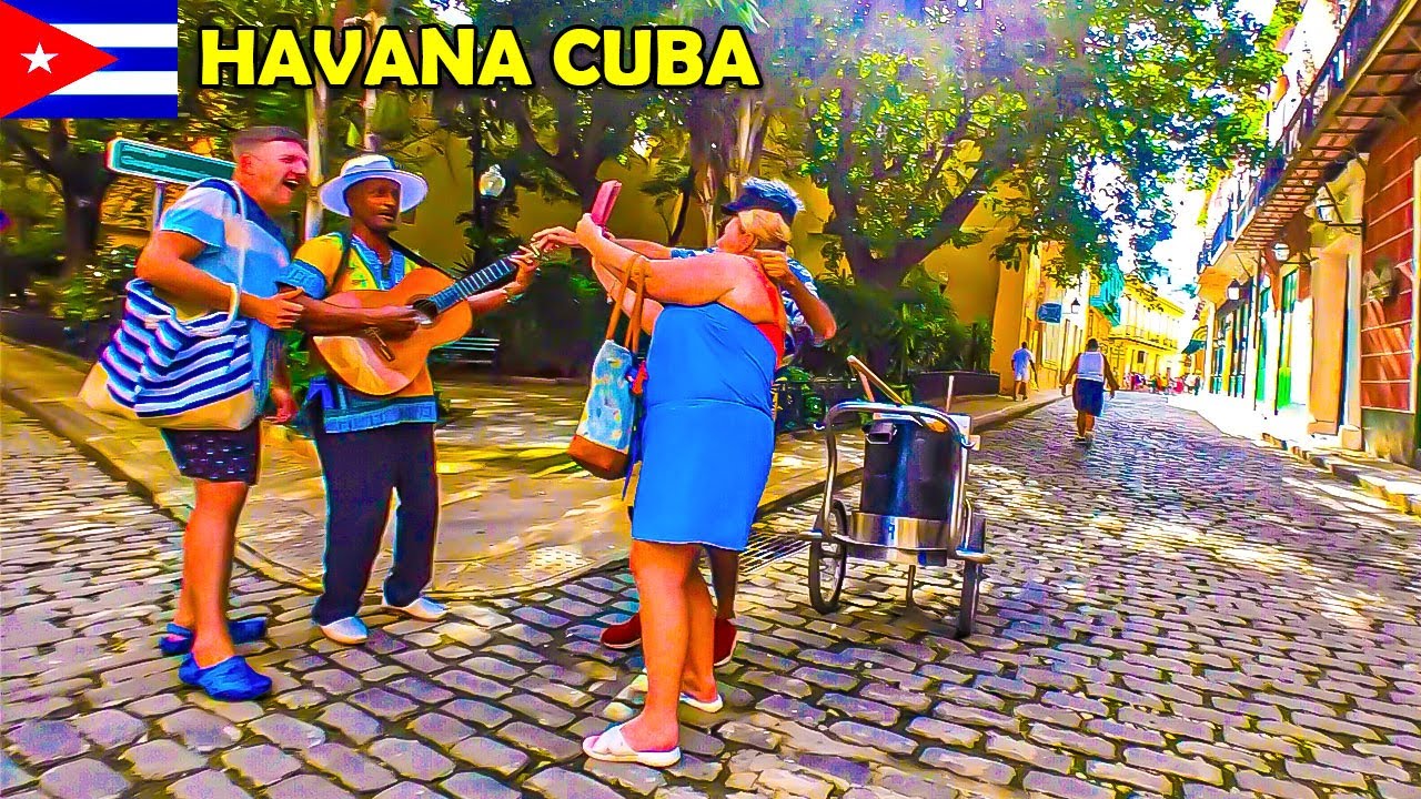 Havana Cuba Walking Tour 32 - Los Mercaderes Street