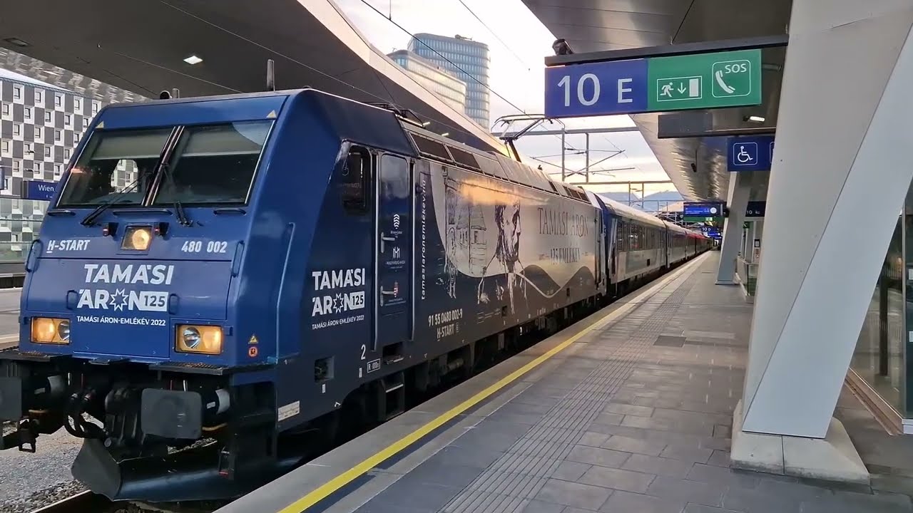 Abfahrt des EuroCity 40347+Schenllzug 60347+Schnellzug 347 