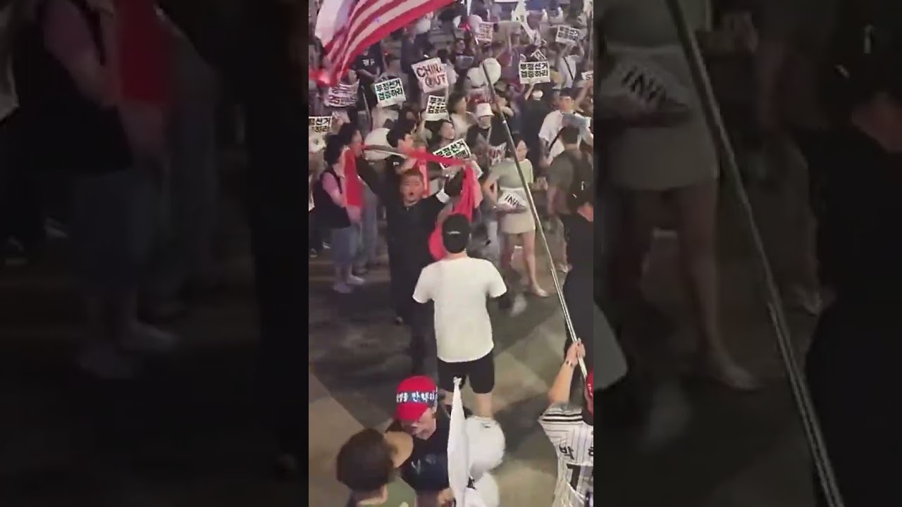 Koreans are BASED. Pro-democracy Koreans protest and reject CCP influence. #ccpout