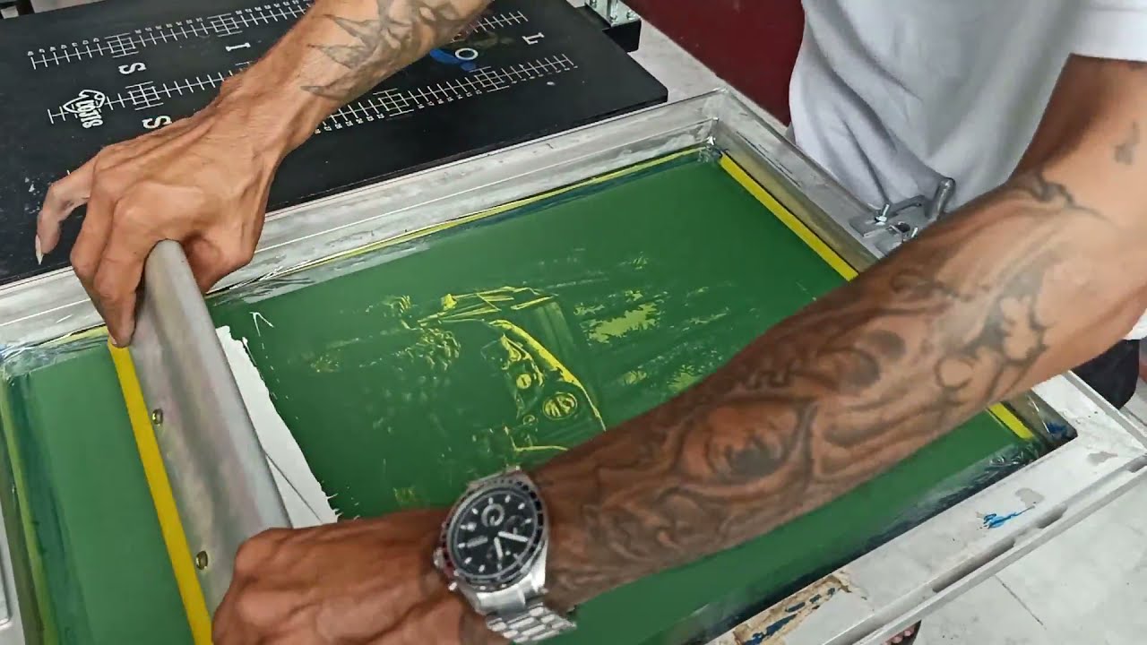 belajar sablon bersama mas Christian kesu (sekolah sablon indonesia)