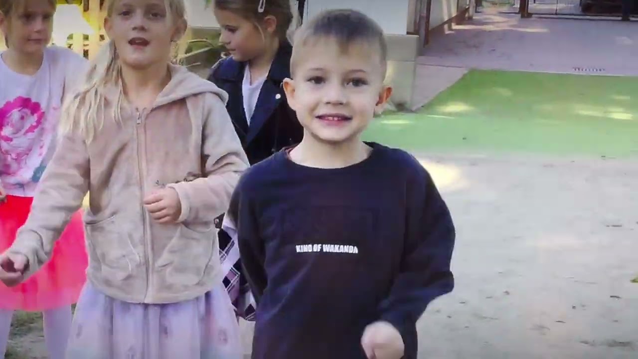 Répa Retek Mogyoró - Szeretem a szőlőt