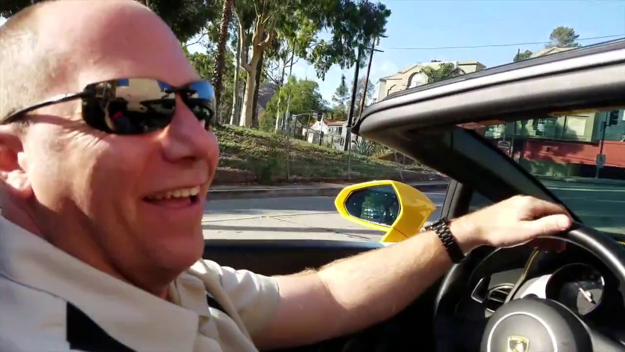 Supercar test drive Lamborghini Gallardo Vs Ferrari California