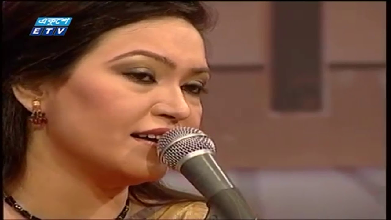 Khodar Premer Sharab Piye  Nazrul Song  Afsana Runa খোদার প্রেমের শরাব পিয়ে