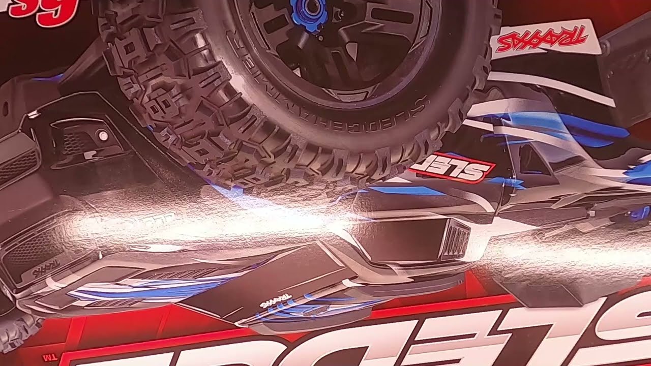 I bought a Traxxas SLEDGE!!