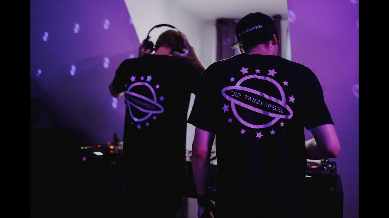 Re-Turn / Die Tanzkapsel