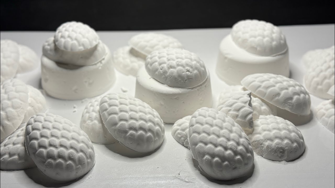 ASMR baking soda crush | relaxing | satisfying