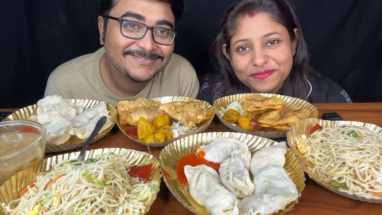 EXTREME SPICY STREET FOOD CHALLENGE | CHICKEN MOGLAI, MOMO & CHOWMEIN FIRE MUKBANG