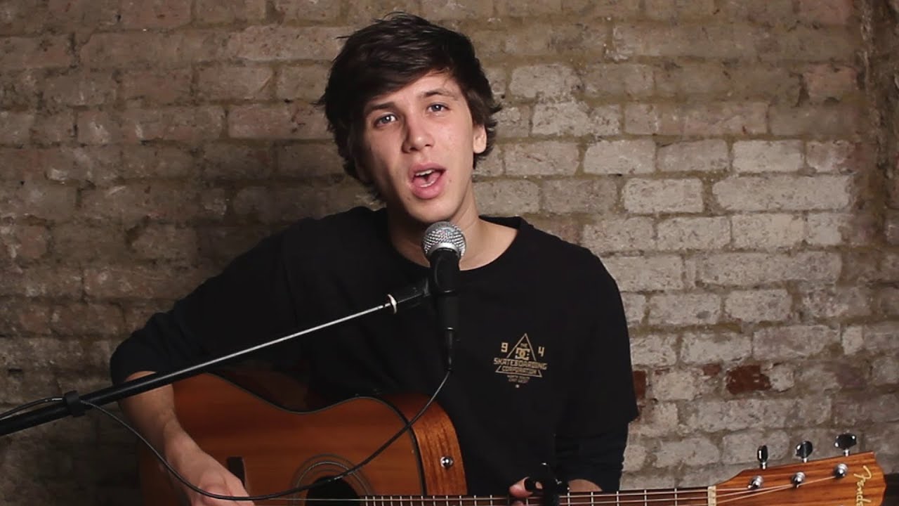M&eacute;g v&aacute;r r&aacute;nk ez a F&ouml;ld - Anti Fitness Club (Acoustic cover)