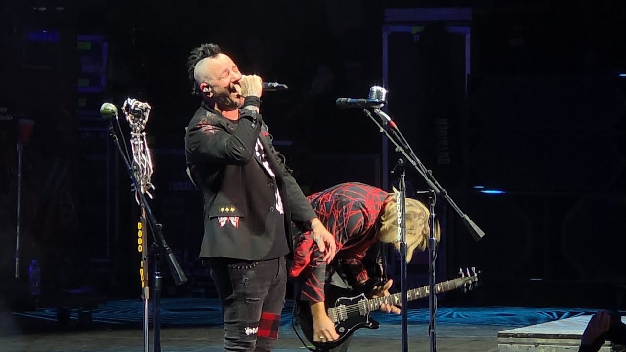 Three Days Grace - Kill Me Fast - LIVE - Pine Knob Music Theatre - Clarkston, MI - 20 Sep 2025
