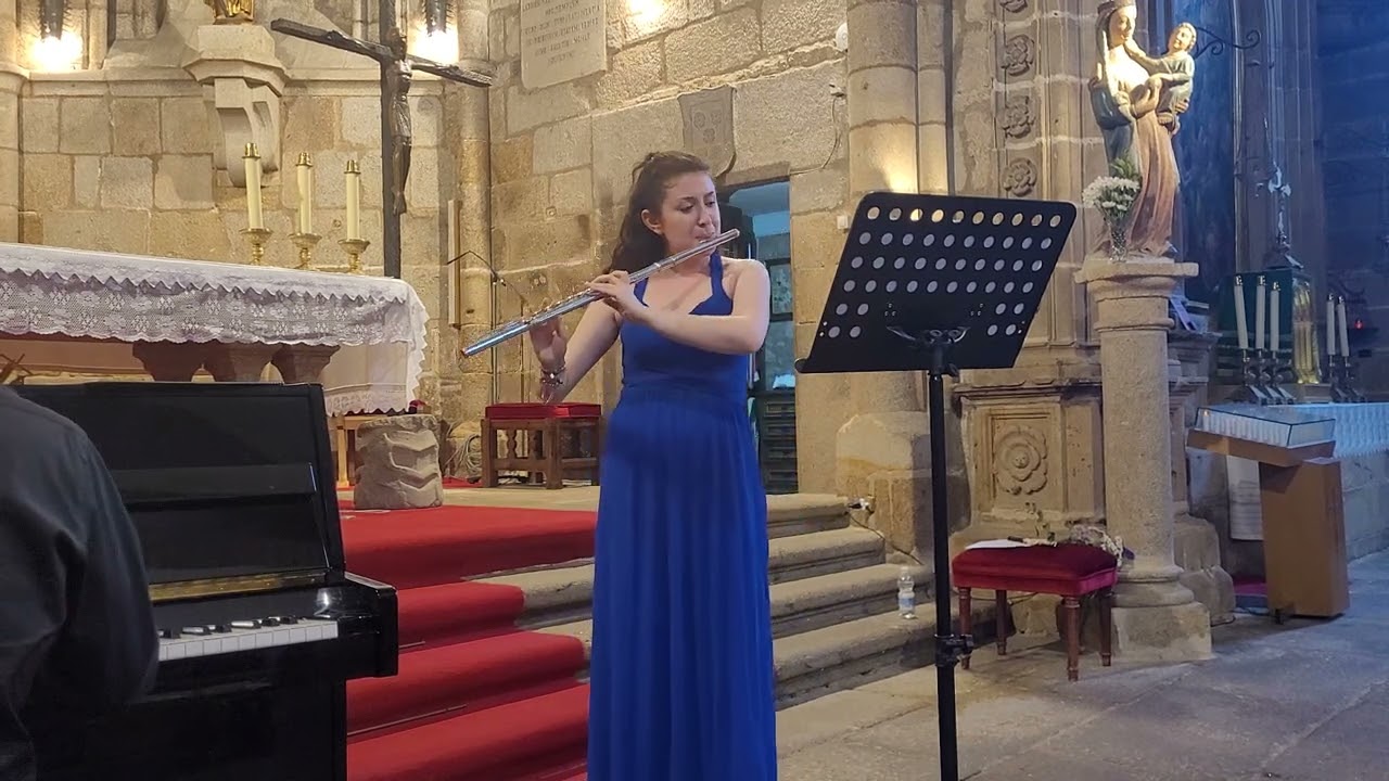 Jacques Ibert, Concierto - Nieves Luque, flauta