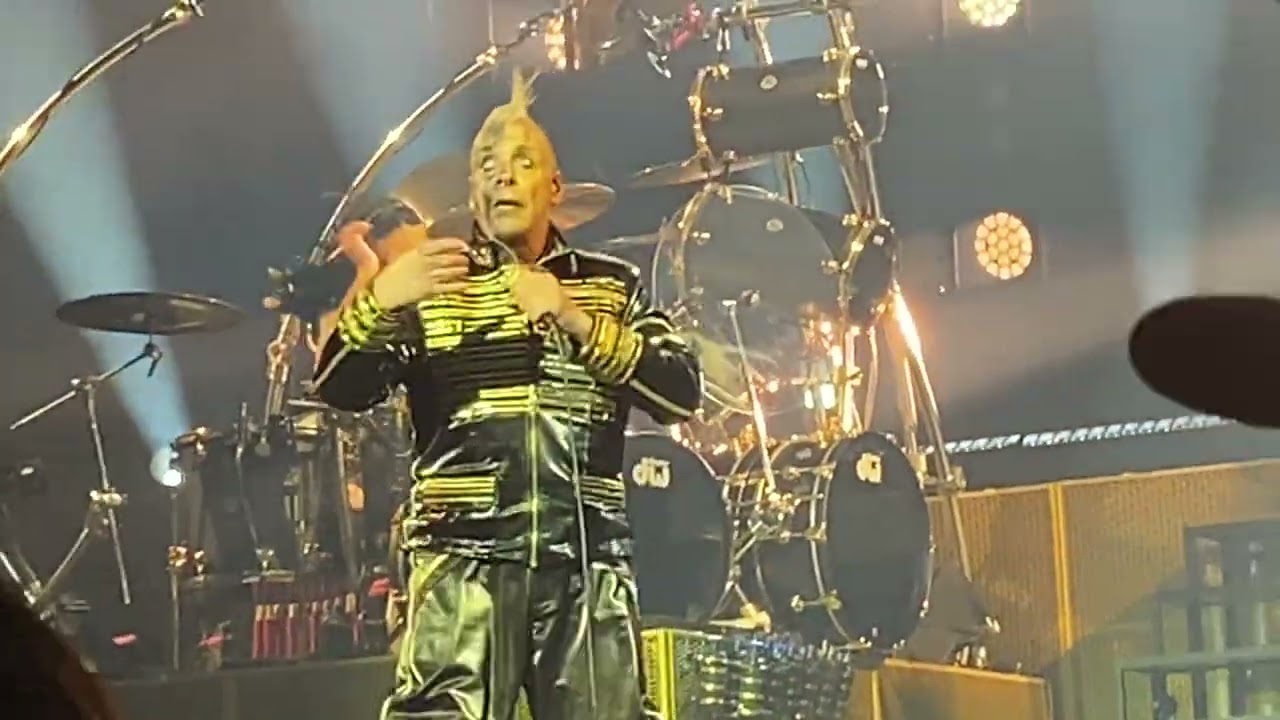 Till Lindemann - UND DIE ENGEL SINGEN - 2025.Nov.15 - Madrid, P. Vistalegre