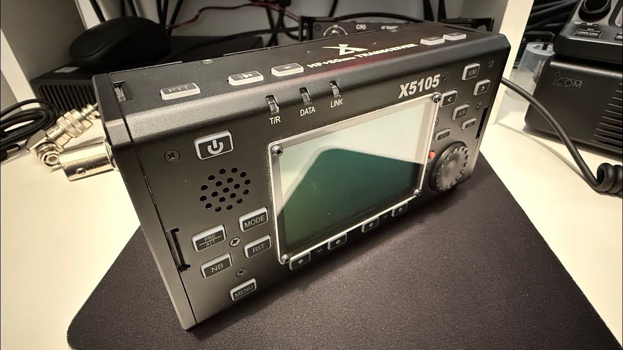 RECENSIONE XIEGU X5105, RICETRASMETTITORE HF/50 QRP. CON BATTERIA, MICROFONO, SWR E ATU INTEGRATI.