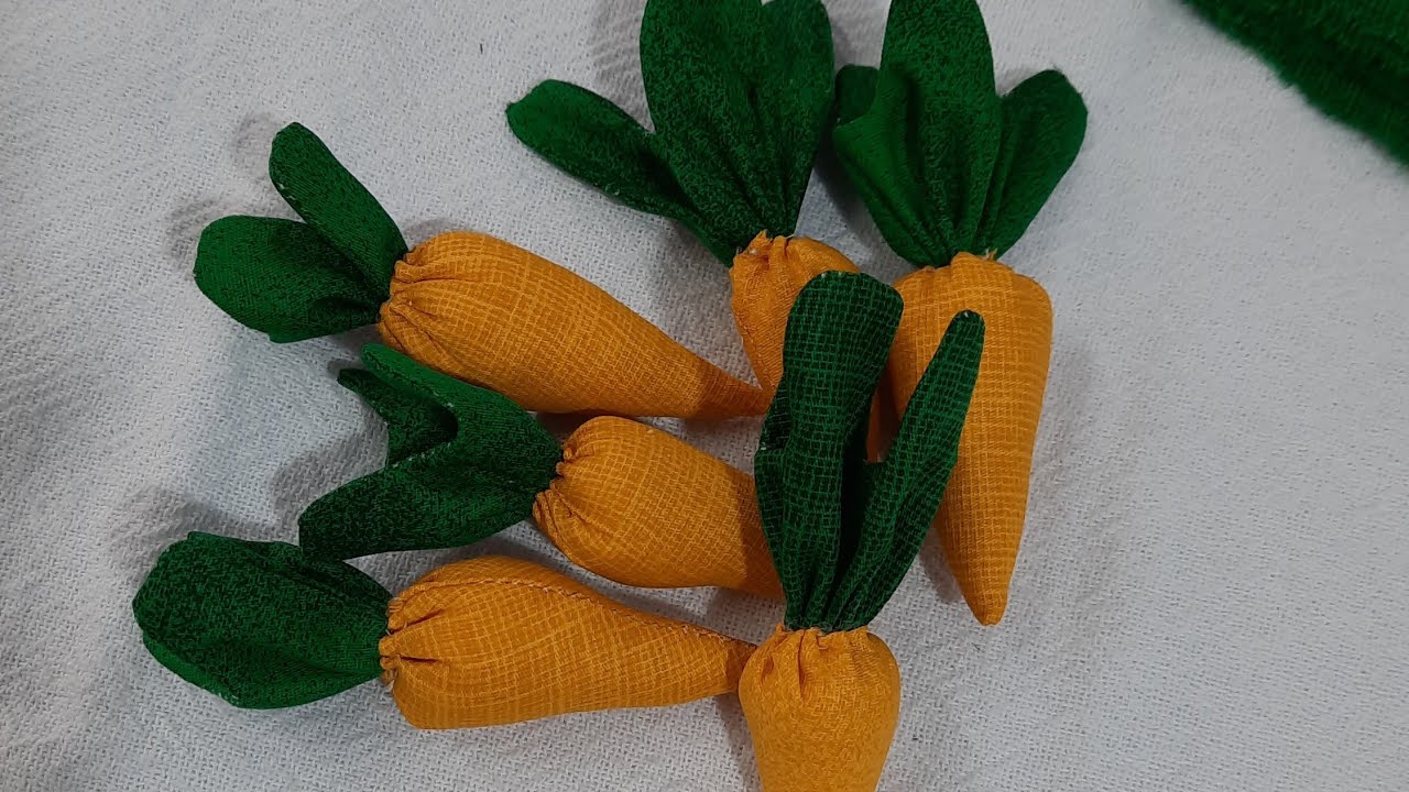 Artes da Mary está ao vivo projeto  cenouras para decorar peças de Páscoa.