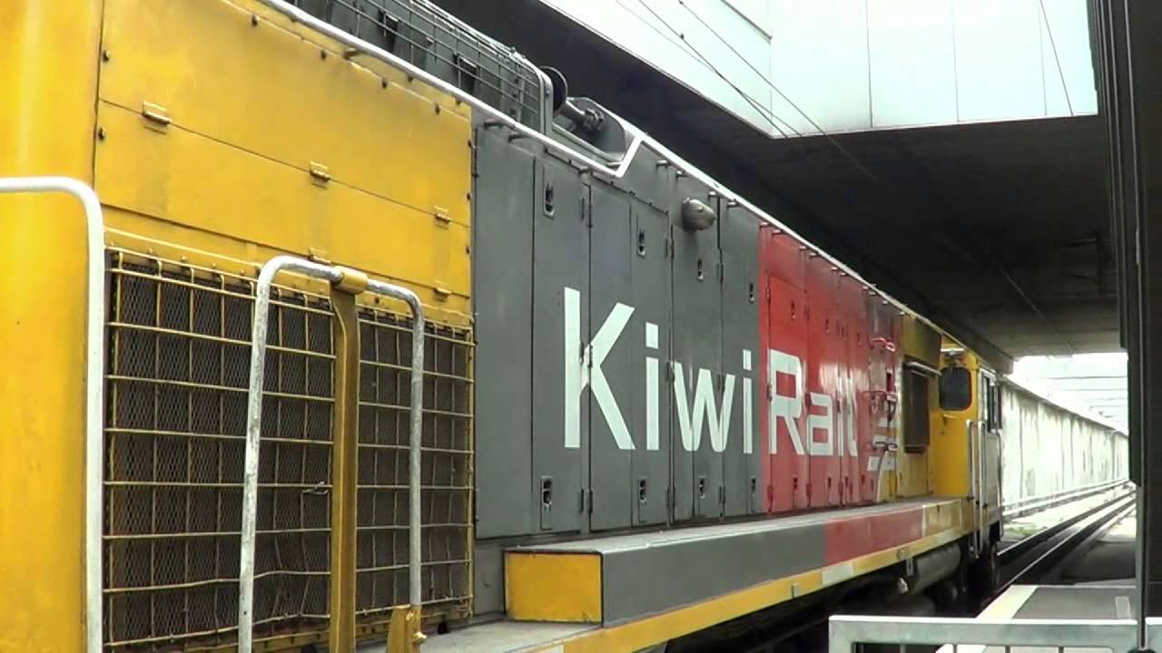 DFT 7051 Locomotive Turbocharged (BEST SOUND) Fast log train acceleration