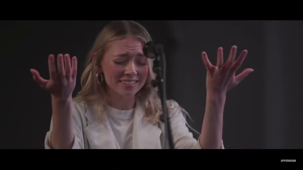Your Love Never Fails + Spontaneous UPPERROOM Worship Moment 06.26.22