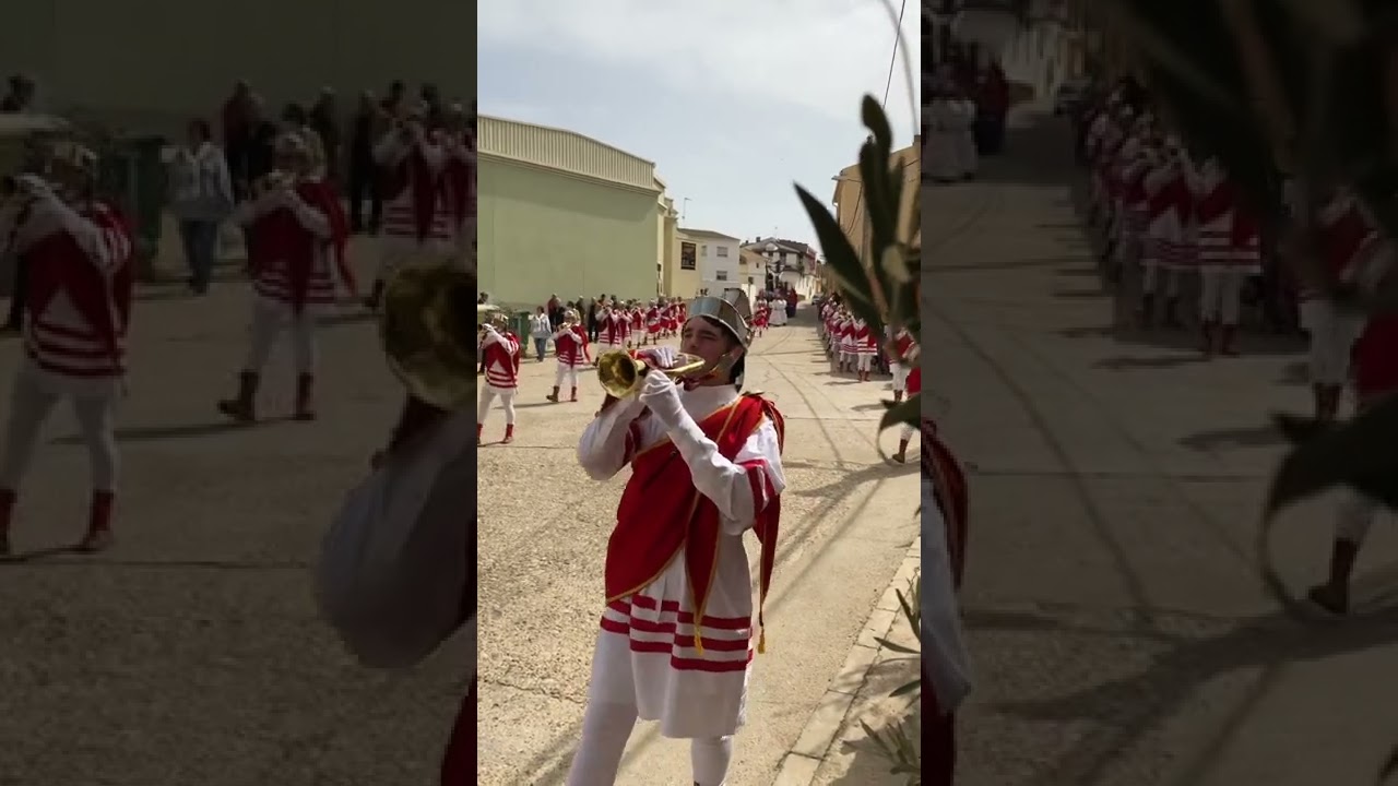 Alabarderos de Samper de Calanda, toque marcha “Macarena”
