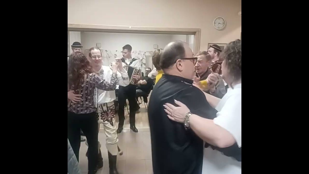 Hranie po oficiálnej časti stretnutia heligonkarov  v hostinci u Majera - Sobotište 17.1.2026.