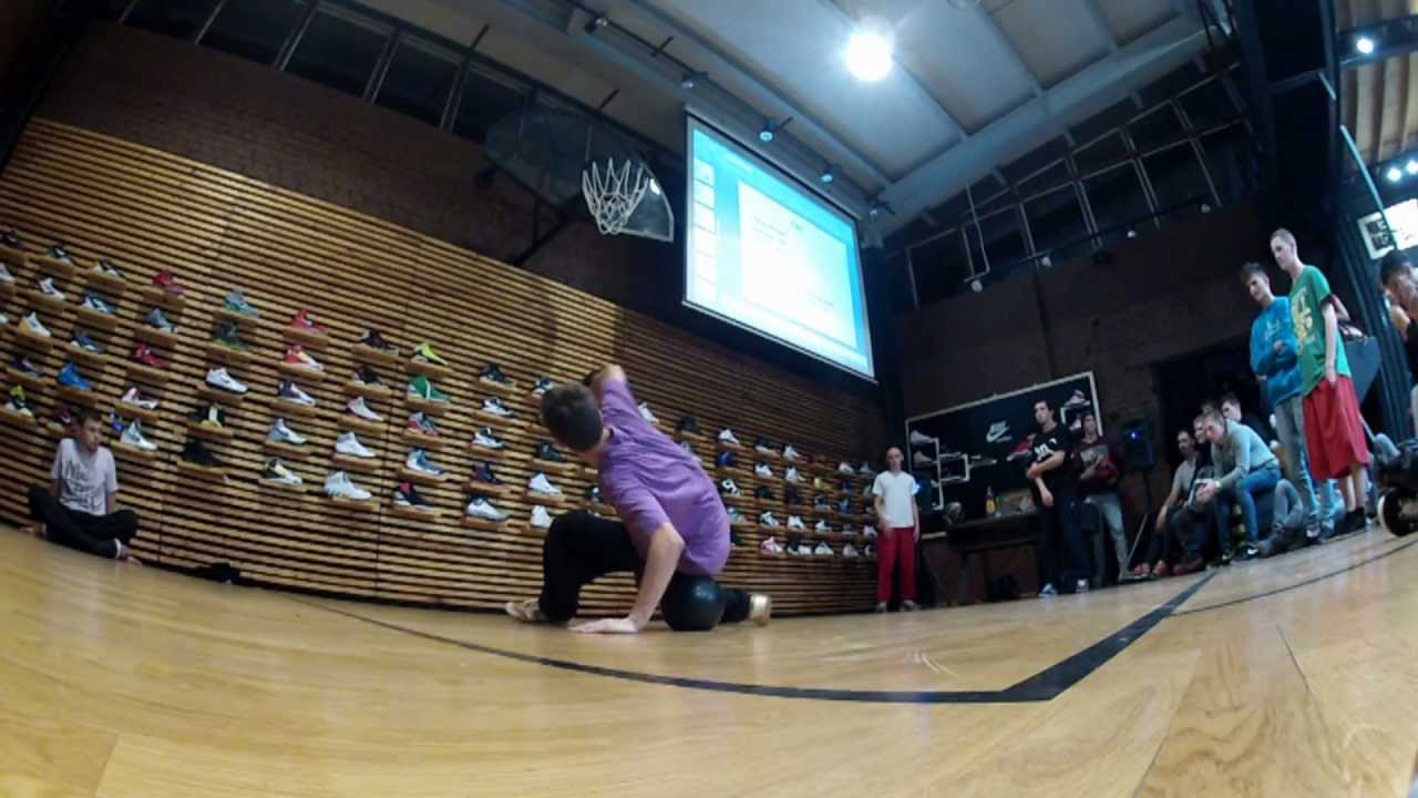 Basketball Freestyle Battle by K1X
