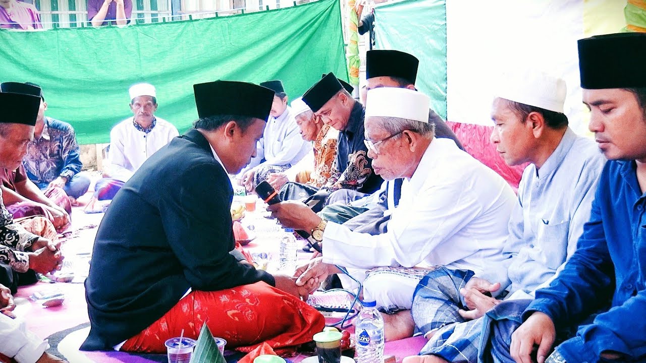 The Happy Wedding of Ana Ismi & Saiful Anwar