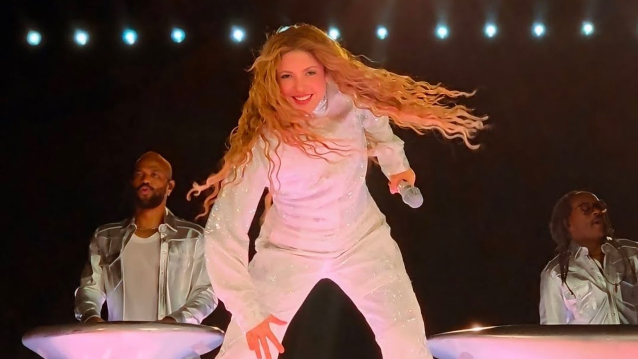 Shakira Caloris/La fuerte LMYNL world tour Vive Claro Bogotá. 