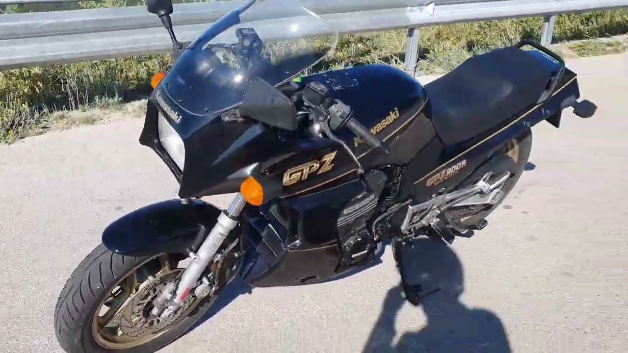 Kawasaki GPZ 900r, Sebring exhaust sound