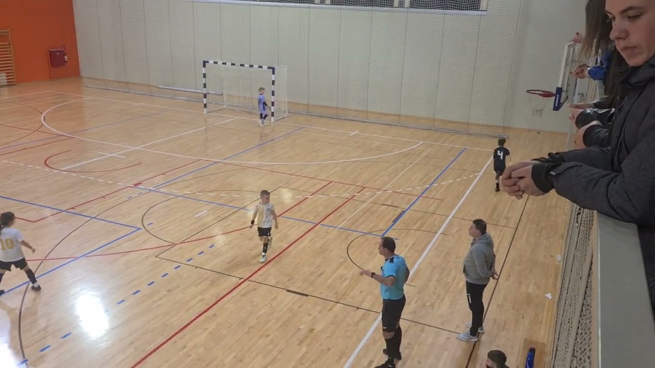 08.02.2025; Novi Jelkovec - Varaždin Plavi 1:0; 2015. godište; Bumbar kup; utakmica četvrtine; 1.dio
