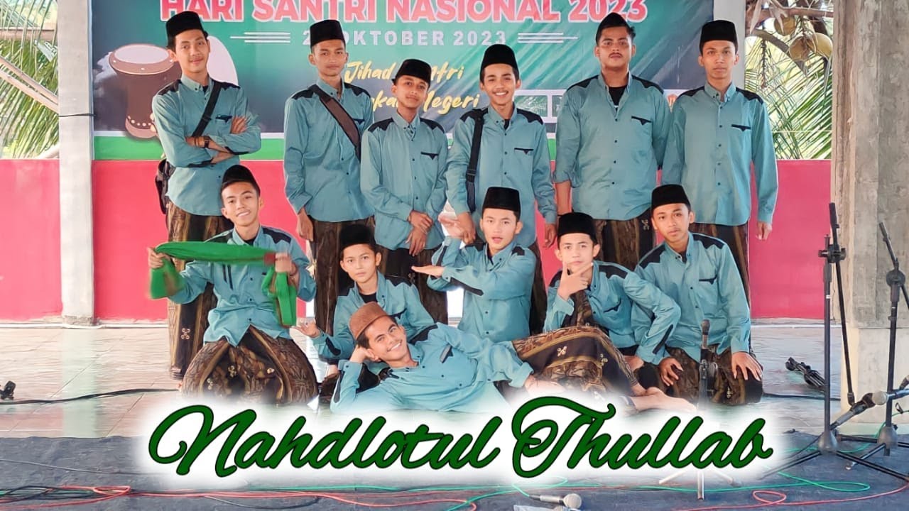 Seni Hadroh oleh Grup Nahdlotul Thullab Al Barokah dalam memeriahkan HSN MWCNU Kawunganten 2023