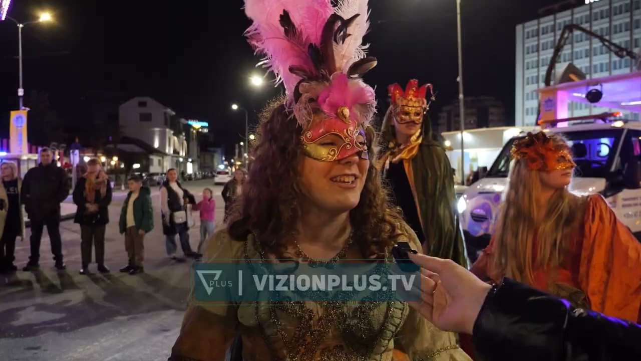 Shkodra feston karnavalet, qendra e qytetit mbushet nga tingujt e muzikës dhe ngjyrat e dritave