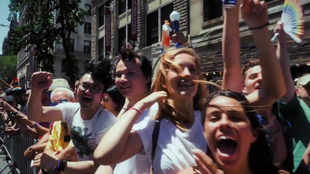 Let's Kiss (2022) | Trailer del documentario su Franco Grillini
