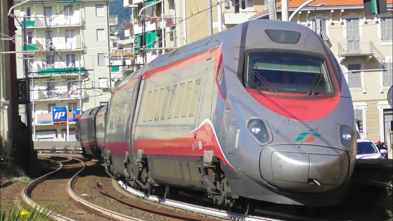 Treni in transito del mese di Ottobre sulla linea Tirrenica Genova - La Spezia