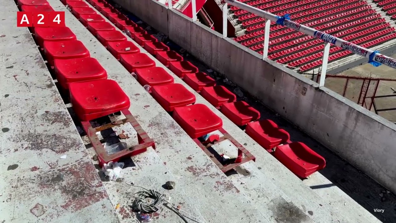 ⚠AS&Iacute; QUED&Oacute; POR DENTRO LA CANCHA DE INDEPENDIENTE TRAS LOS INCIDENTES EN EL PARTIDO CON LA U DE CHILE