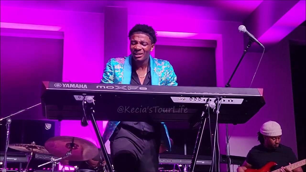 Pianist KOFI B covers Floetry: 