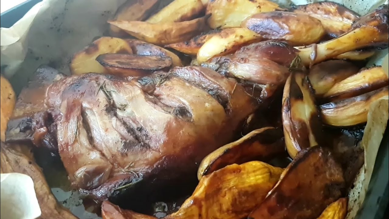 כתף טלה בתנור קל טעים - עשר דקות הכנה ולתנור 
The best roasted lamb
فخدة