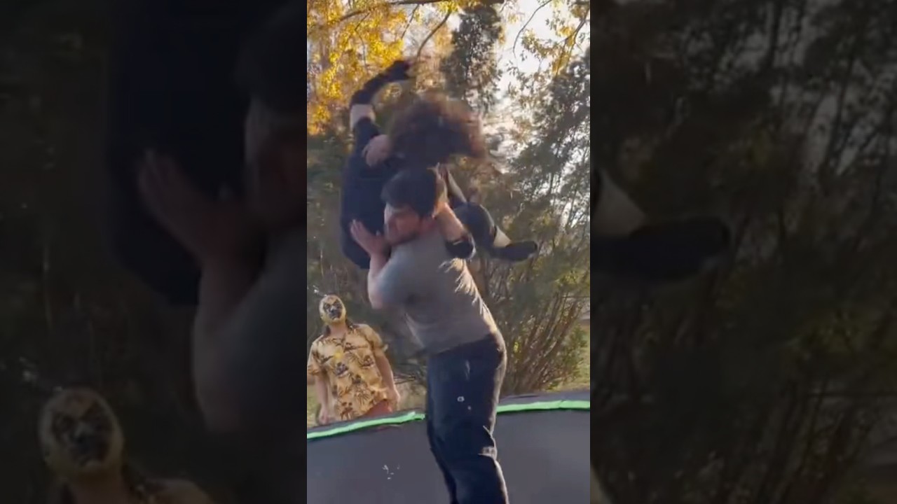 Uranage WWE TRAMPOLINE PARODY WRESTLING 