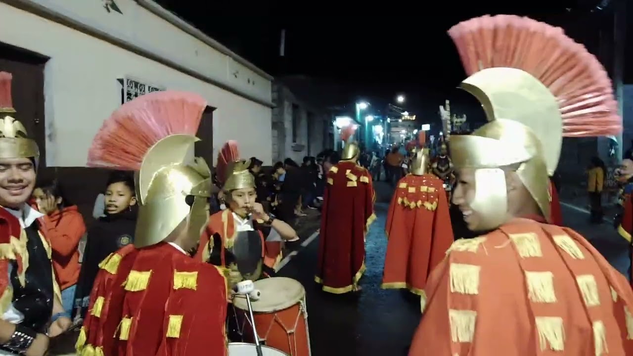 💜 TRADICIÓN que EMOCIONA | Jesús con la Cruz + Alfombras de Corozo 🌺 #Cuaresma