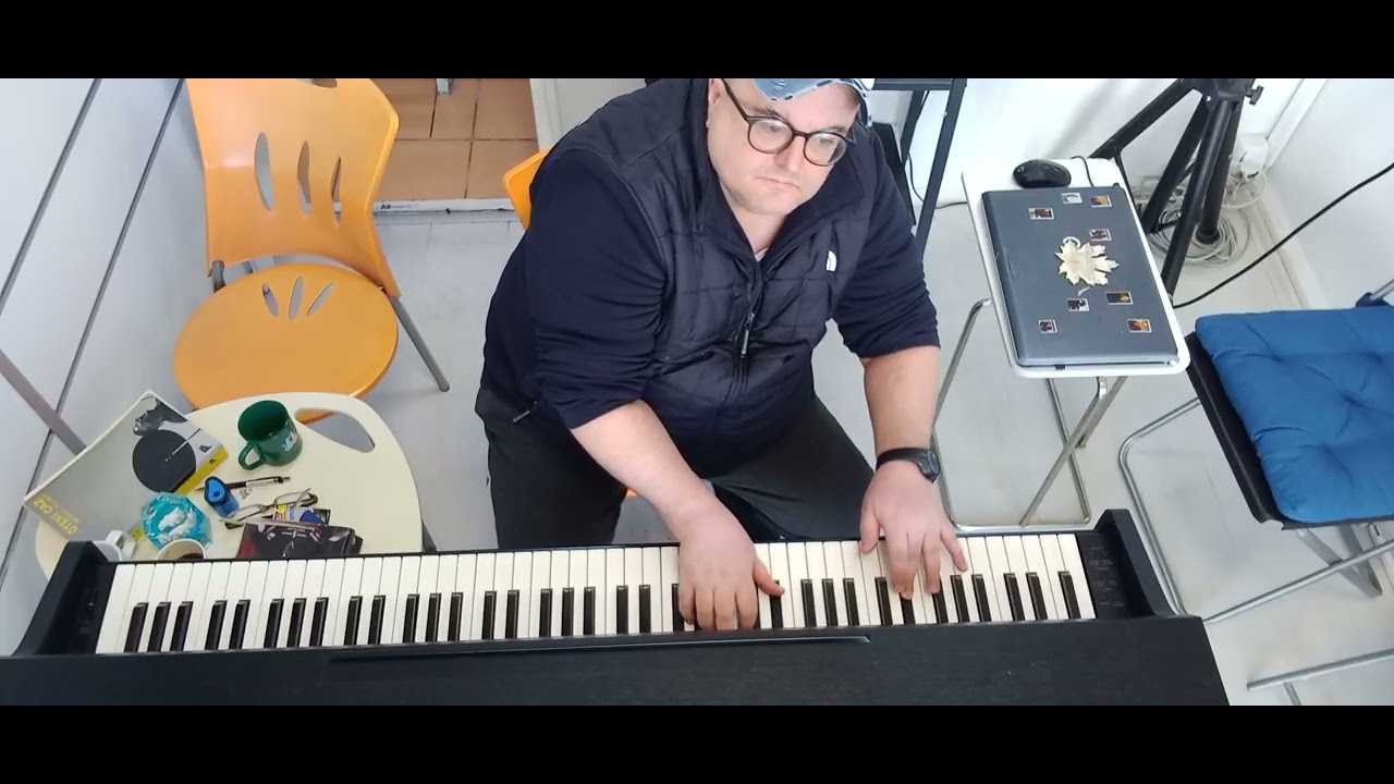MOONLİGHT  SONATE   BEETHOVEN (  SERKAN TİMUR  )