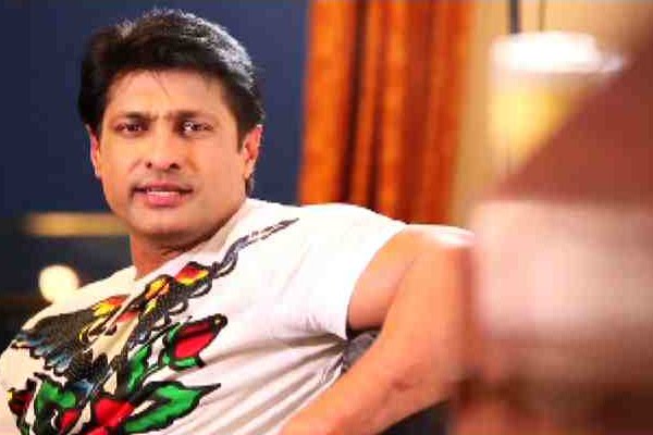 Watch Cricket, Camera Action! with Salil Ankola throughout the day only on ABP News