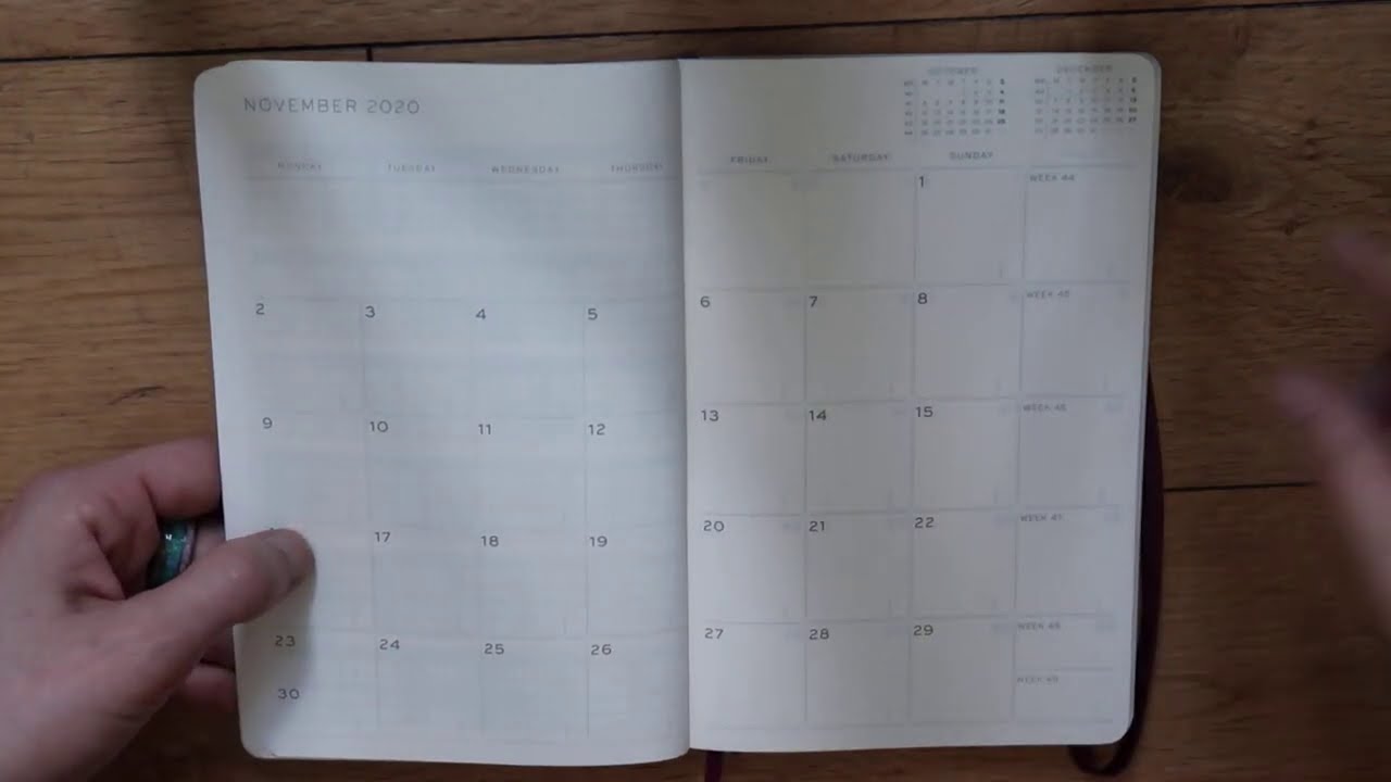 Leuchtturm B6+ 2021 monthly planner!