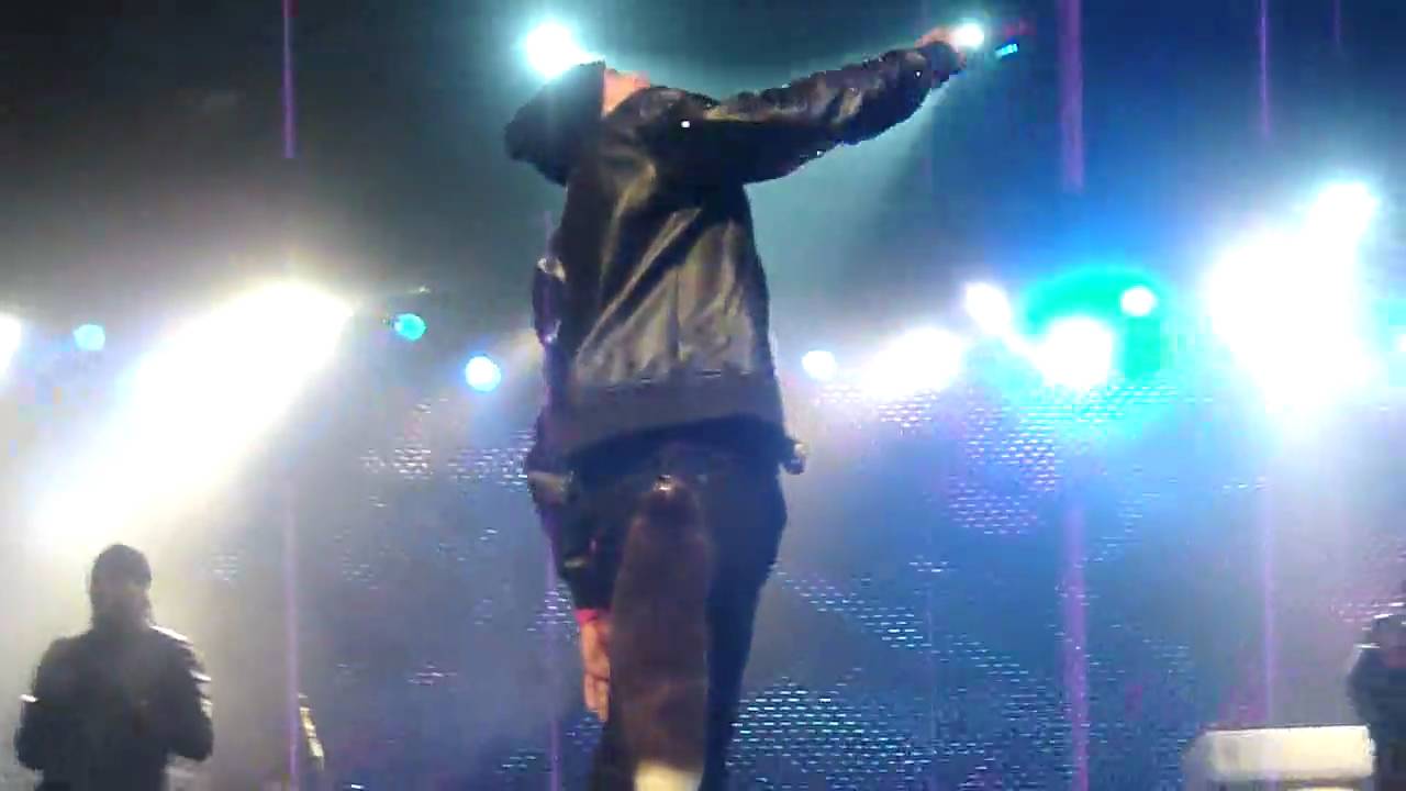 Chris Brown fan appreciation tour live philly 12/13/09 opening