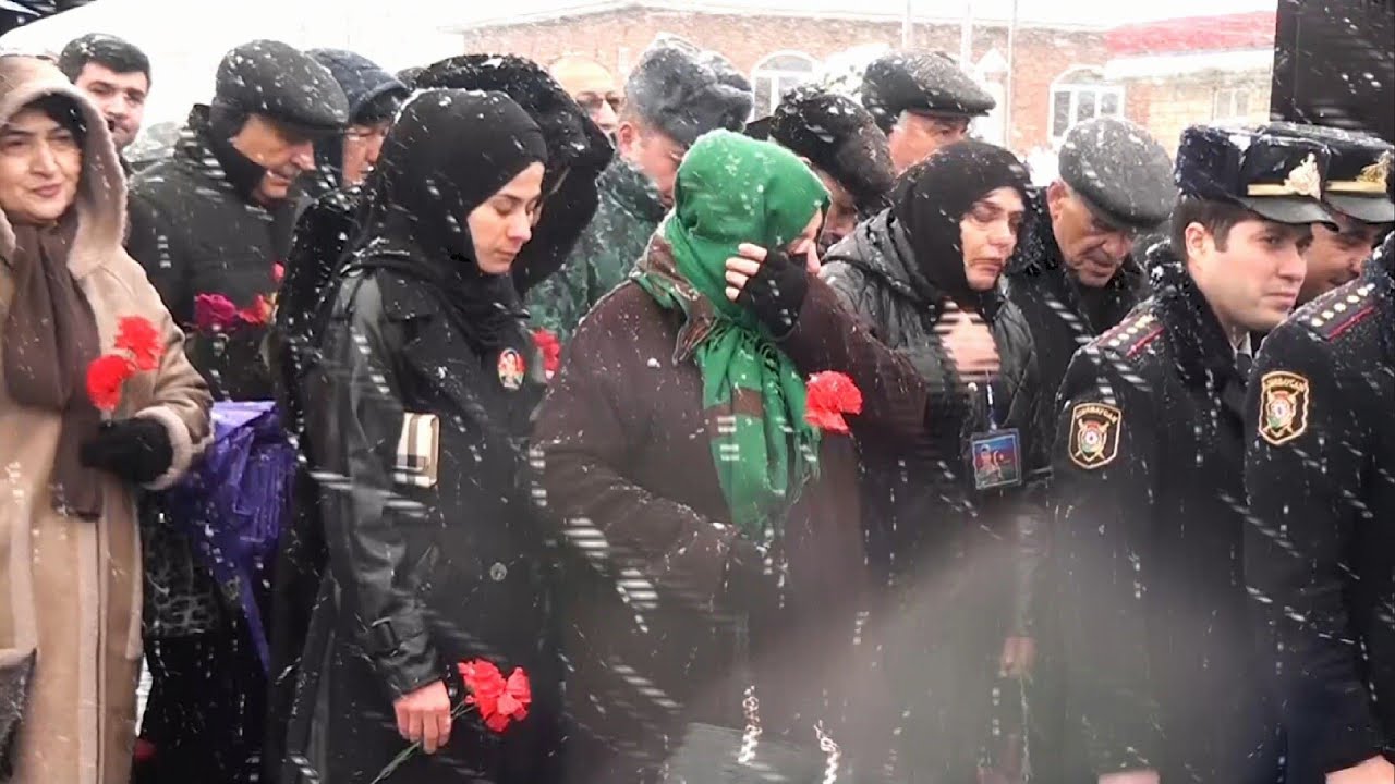 LƏNKƏRANDA 20 YANVAR ŞƏHİDLƏRİNİN XATİRƏSİ ANILIB 